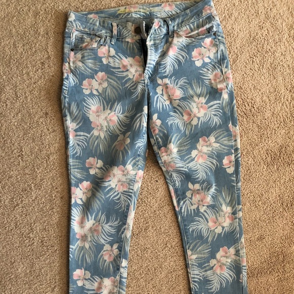 Old Navy Bundle ( 2 PAIR) ** - Picture 2 of 6